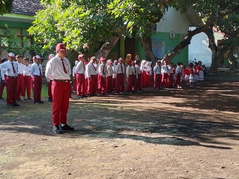 HARI PERTAMA MASUK SEKOLAH SETELAH LIBUR HARI RAYA IDUL FITRI